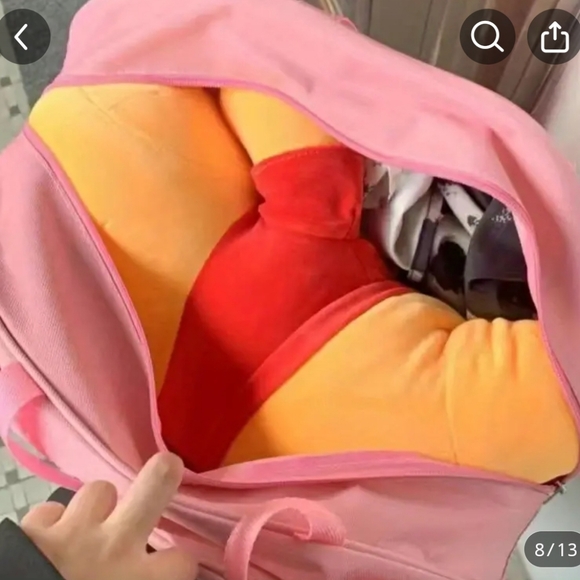 Sanrio Hello Kitty Travel bag. Color: pale pink - Picture 8 of 15